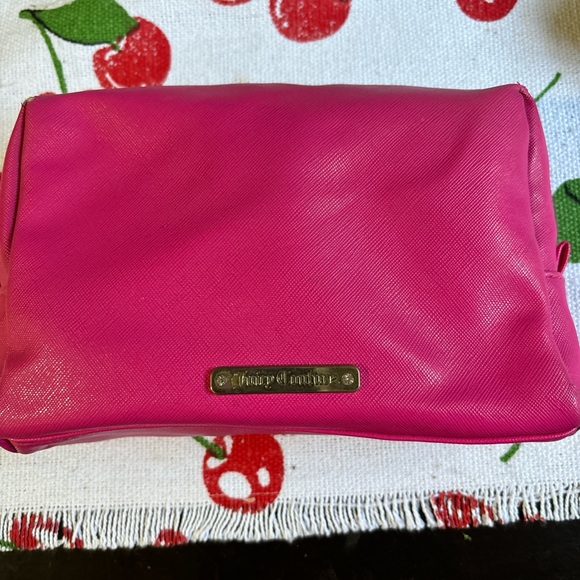 Juicy Couture Handbags - Juicy Couture makeup bag